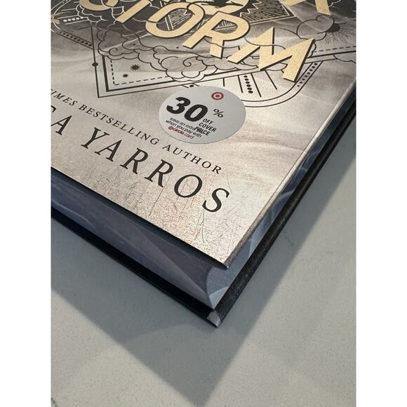 Onyx Storm Rebecca Yarros Target Exclusive Limited Edition Hardcover New W/PIN - Picture 9 of 13